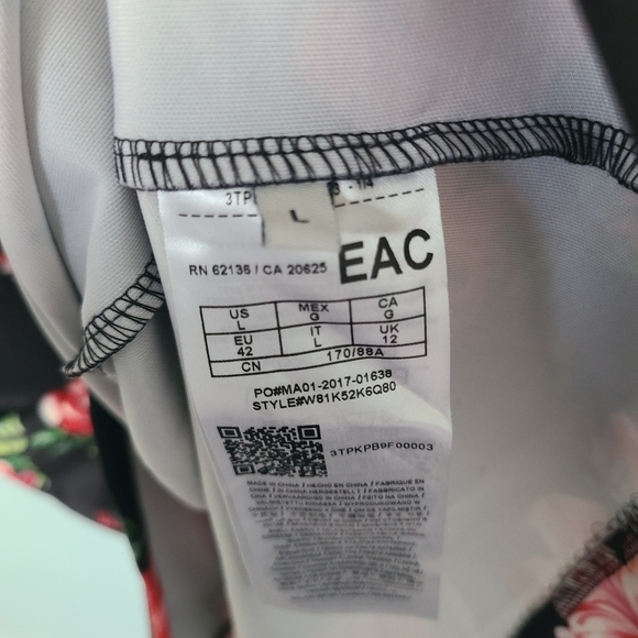 Guess Roses Boulevard Floral Feminine Elegant Bell Sleeves Black Lucy Dress - Picture 7 of 11